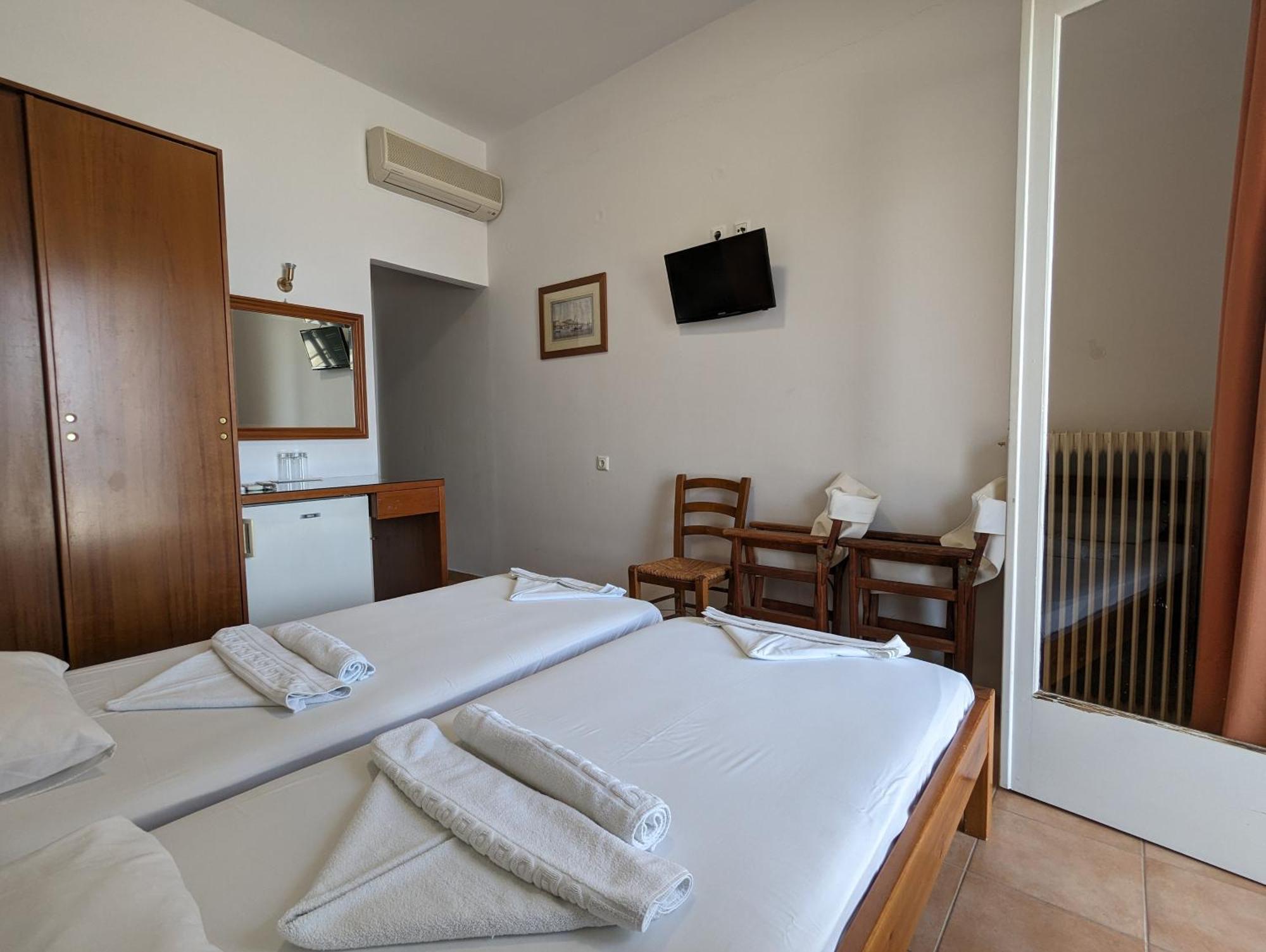 Helen'S Rooms Míloi Zewnętrze zdjęcie